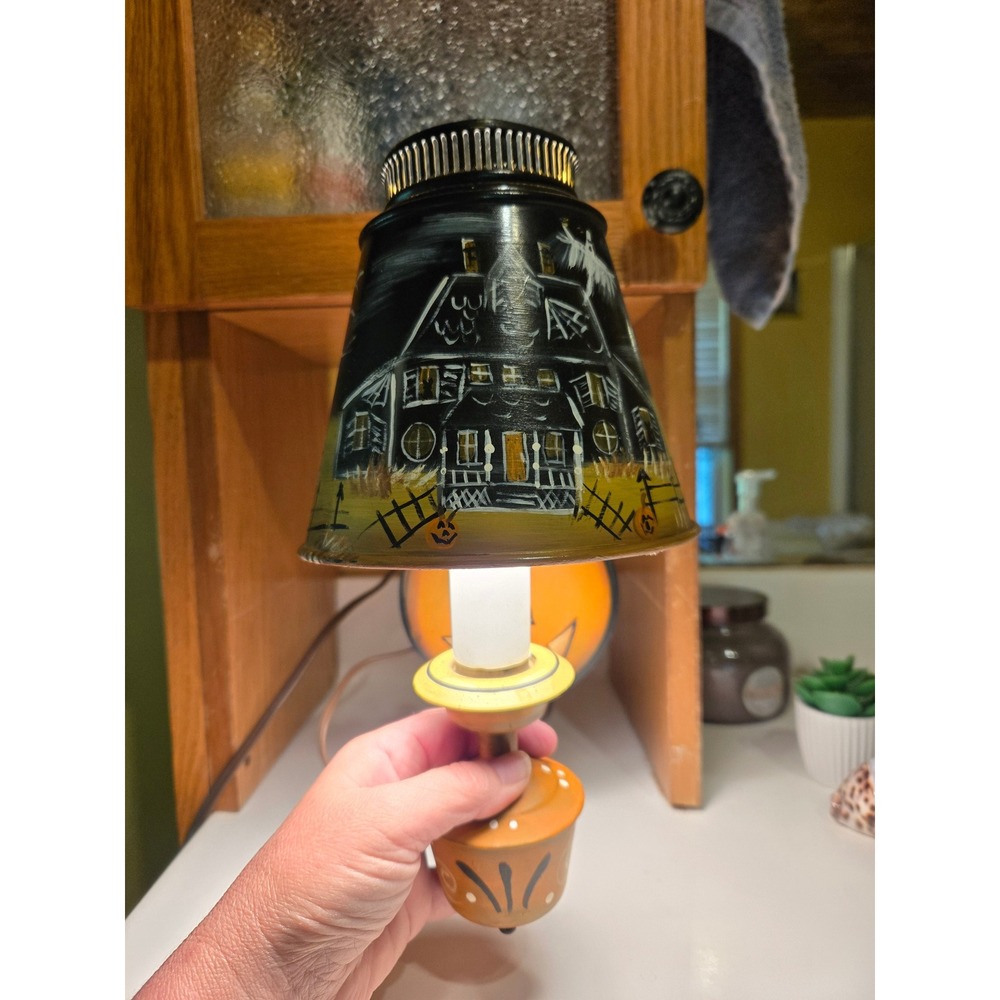 Vintage Halloween Haunted House Hand Painted Metal Wall Sconce Lamp Pumpkin‎